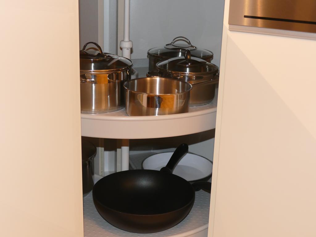 Chads City Apartment Mit Tiefgarage Free Parking Graz Bagian luar foto
